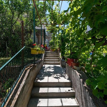 Apartment Hrabar Longo تروغير المظهر الخارجي الصورة
