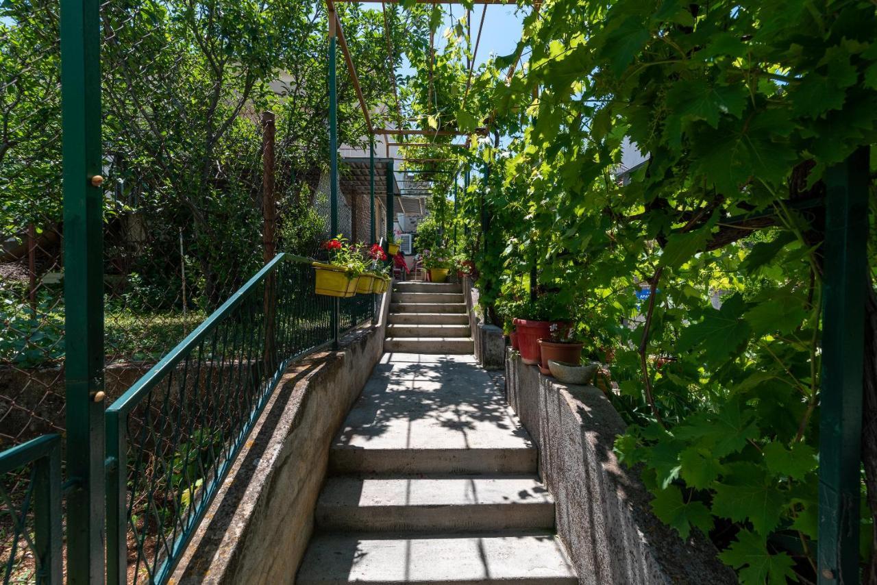 Apartment Hrabar Longo تروغير المظهر الخارجي الصورة
