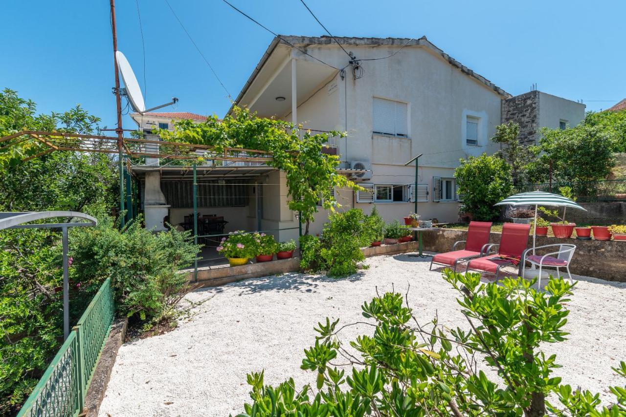 Apartment Hrabar Longo تروغير المظهر الخارجي الصورة