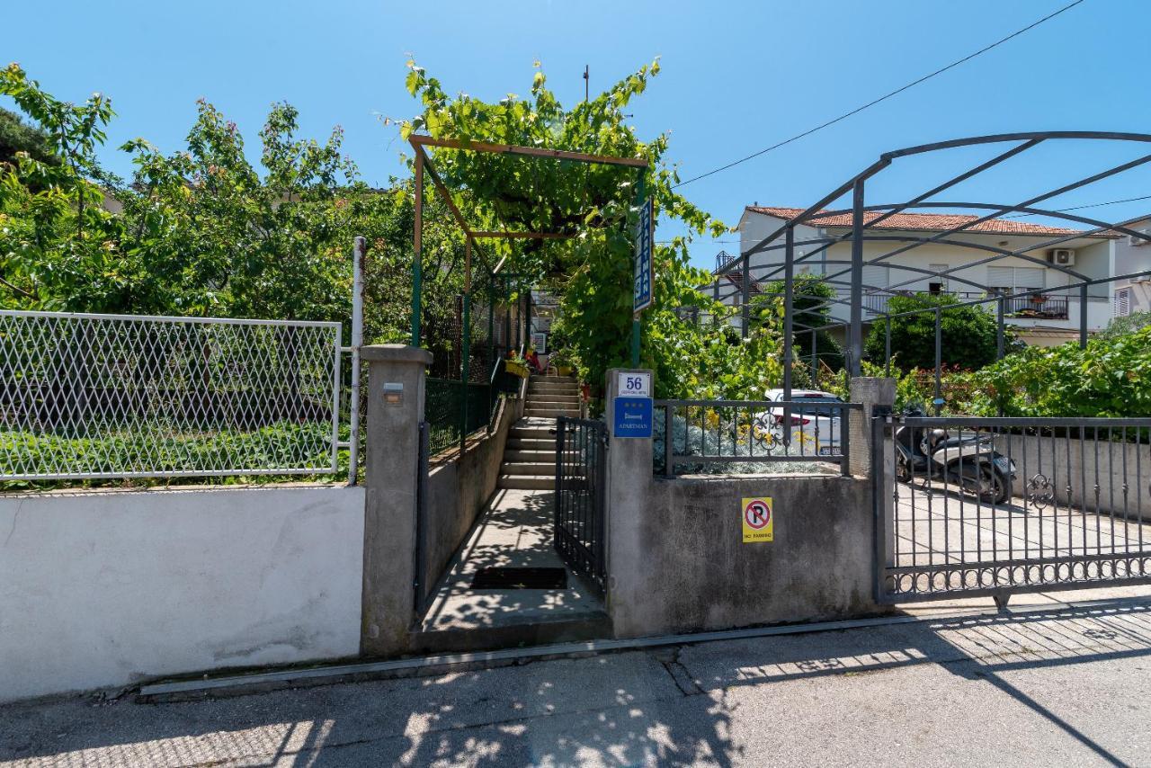 Apartment Hrabar Longo تروغير المظهر الخارجي الصورة