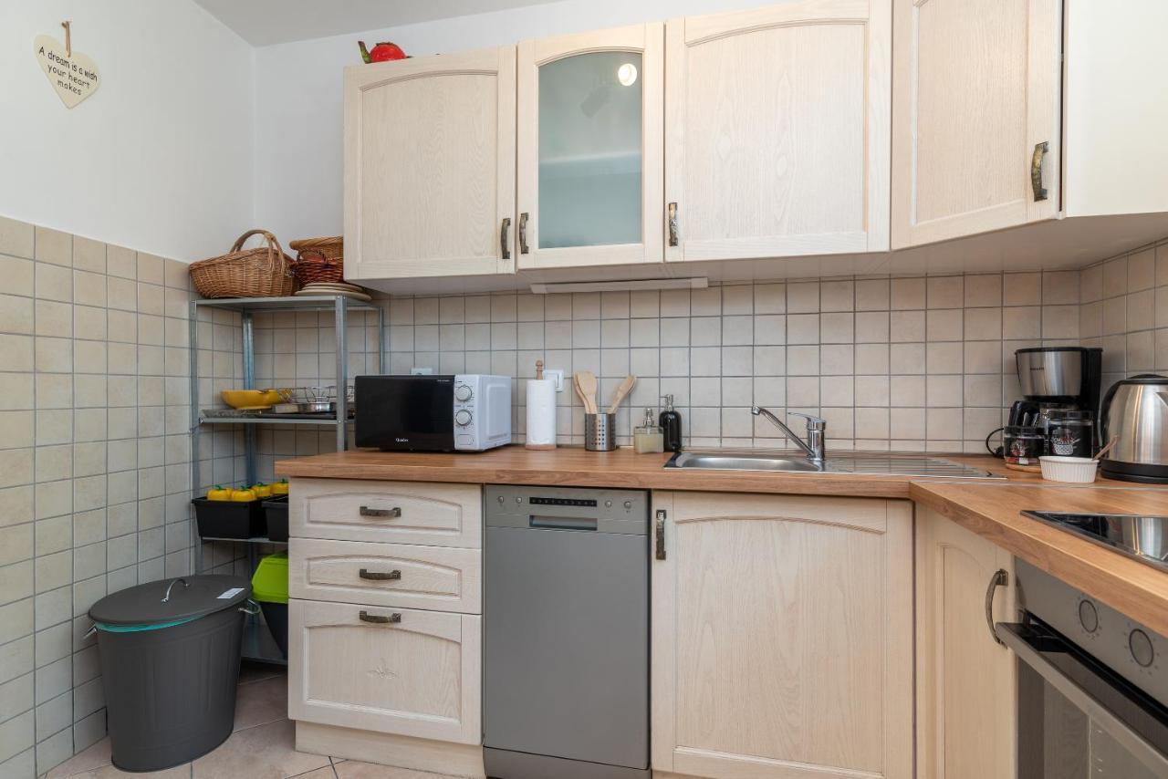 Apartment Hrabar Longo تروغير المظهر الخارجي الصورة